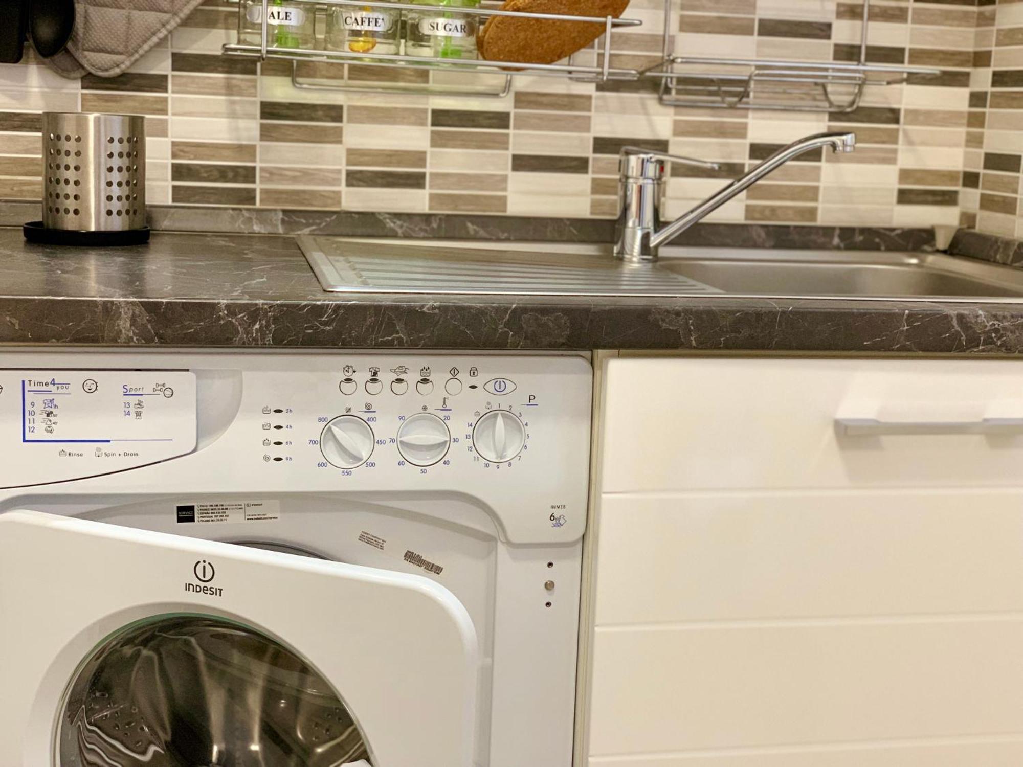 Largo Cannizzaro Apartments Мацео Екстериор снимка